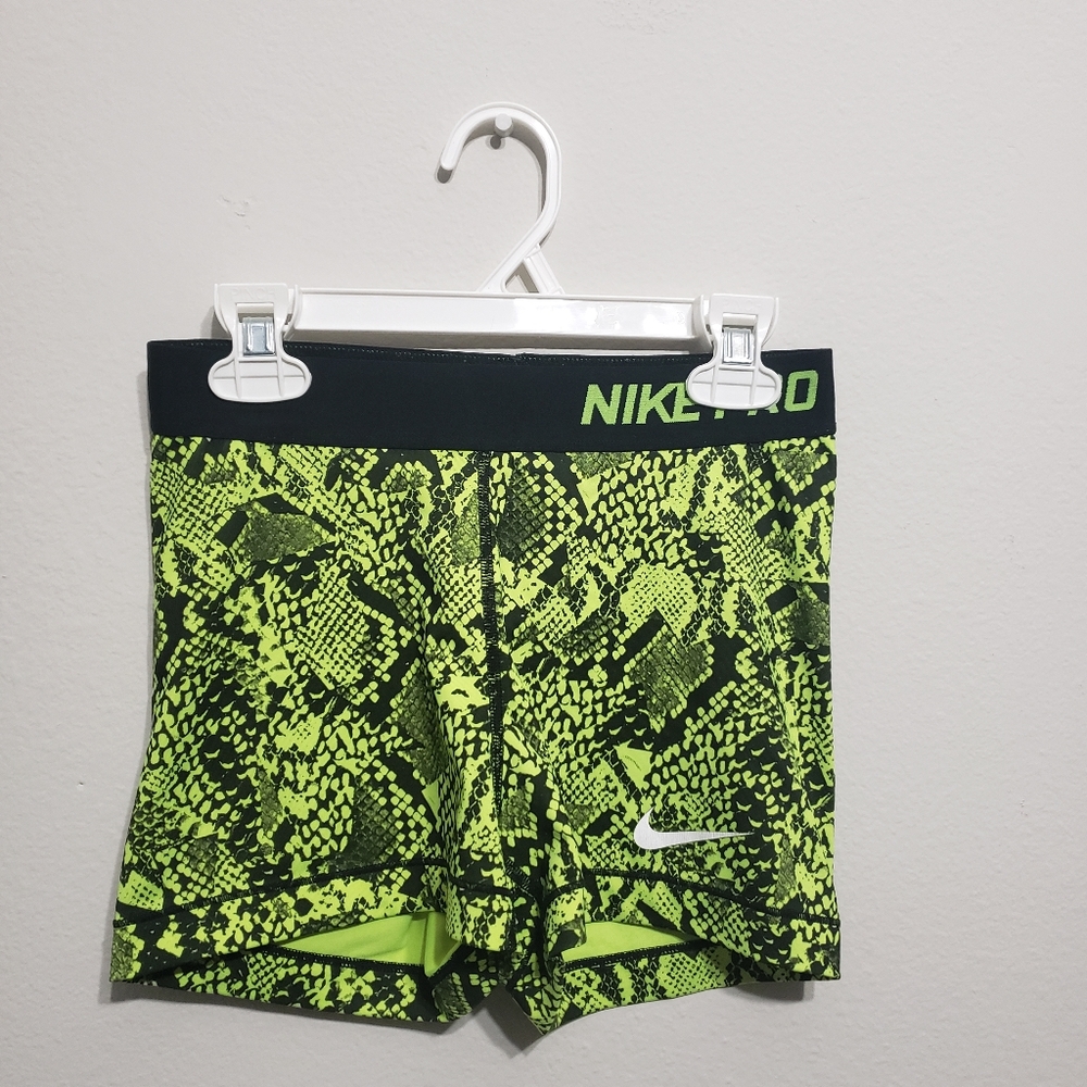 Nike Pros Snakeskin size small